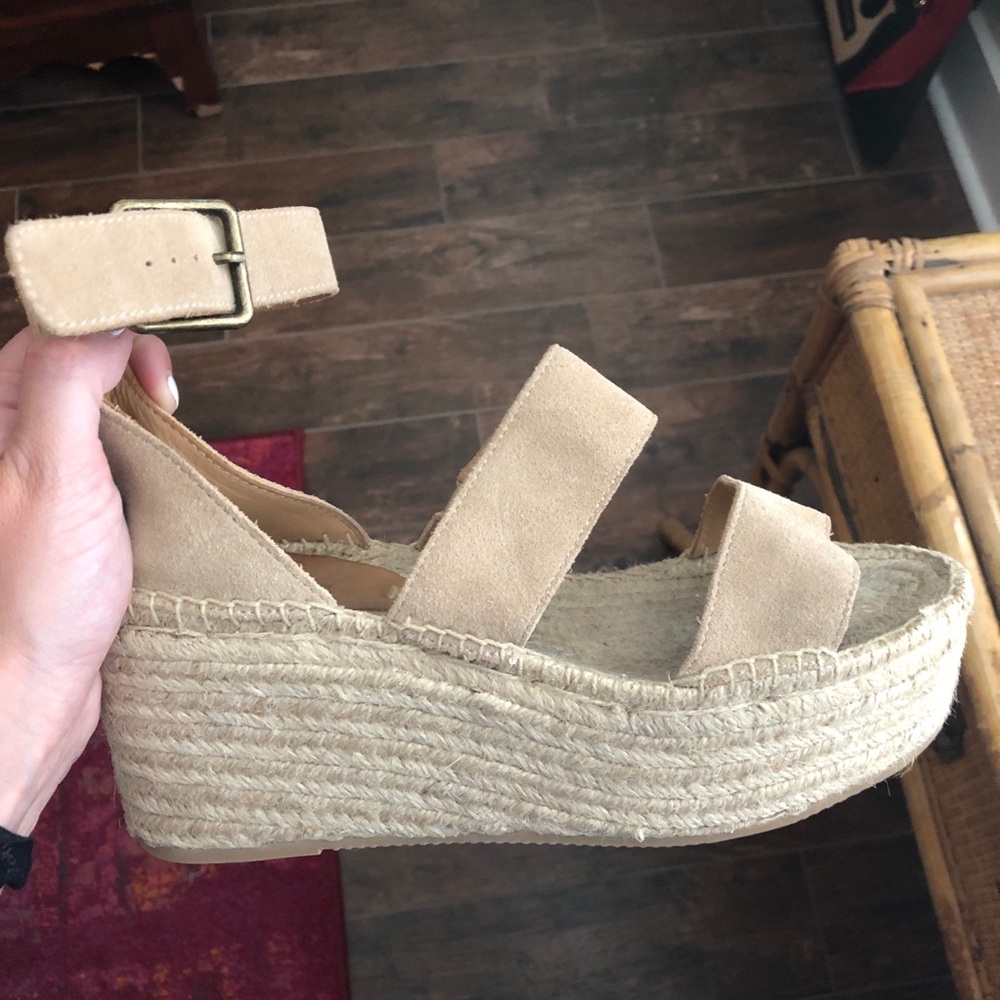 Soludos Neutral Tan wedge
